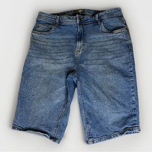 Mountain Ridge Mens 5 Pocket Bermuda Jean Shorts Size 34 Stretch Comfort Summer